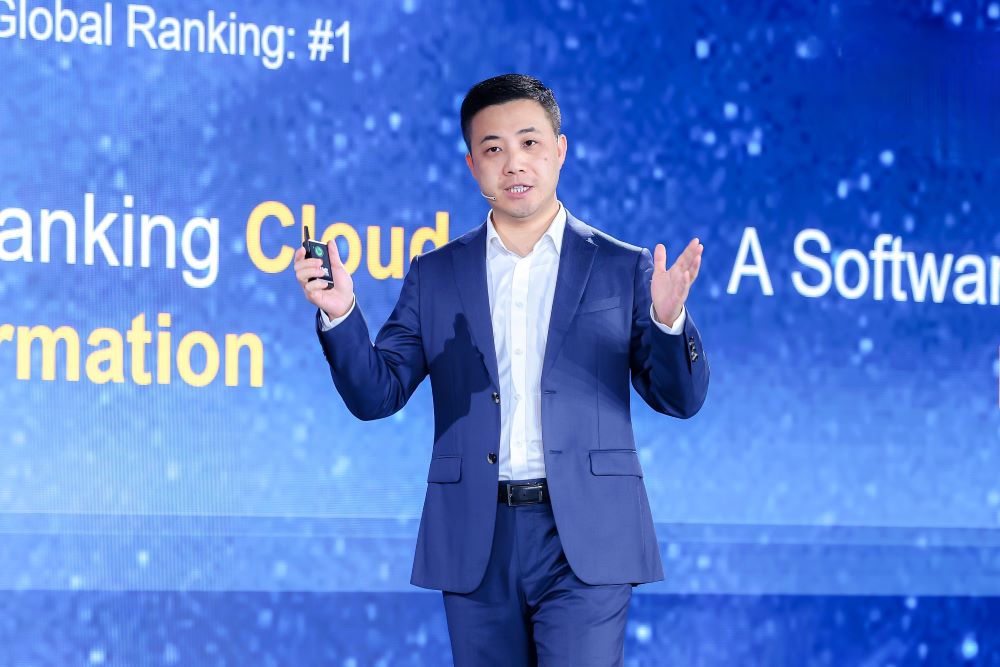 Jason Cao, Vice President of Huawei and CEO of Huawei Digital Finance BU